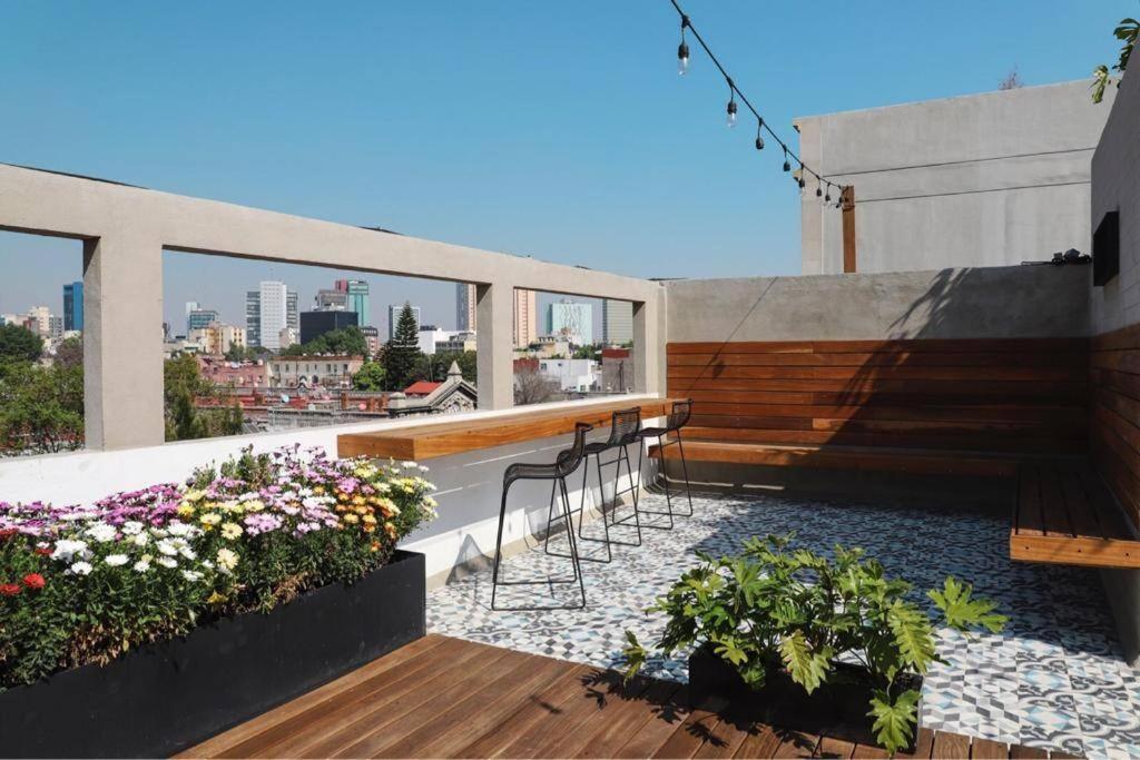 New Mex Inspired Bo-Ho Chic Apartment With Private Patio And Roof Terrace メキシコシティ エクステリア 写真